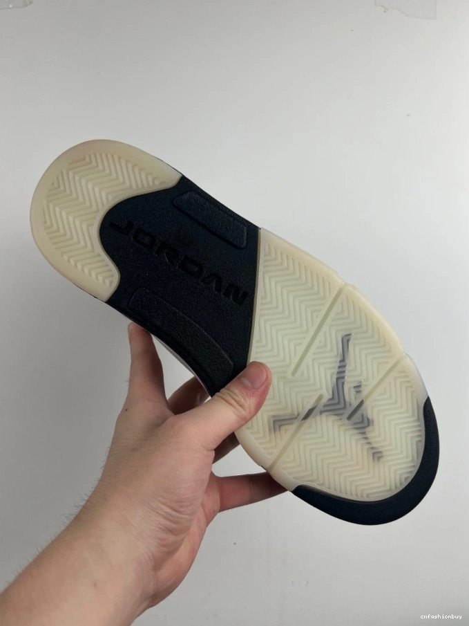 JORDAN DD0587-110 5 BLACK' 'WHITE AIR RETRO 1121